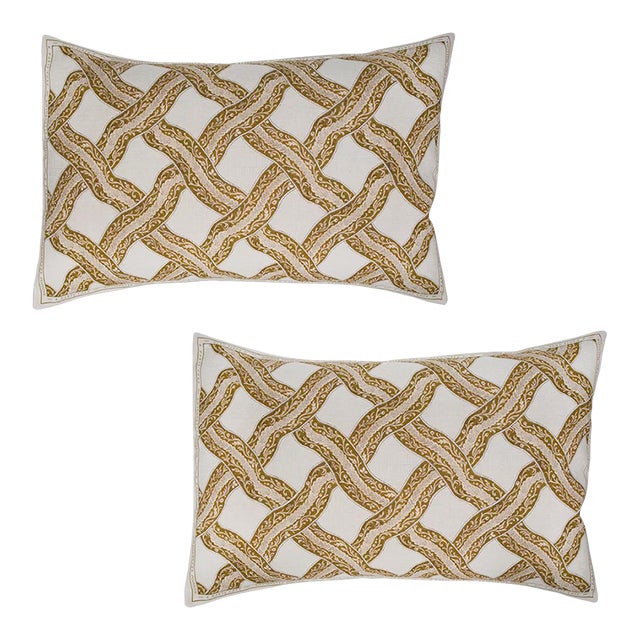 Pair of Large 16 X 24 Linen Pillow Cushions - Odelette Pattern by Antoinette Poisson Paris For Sale