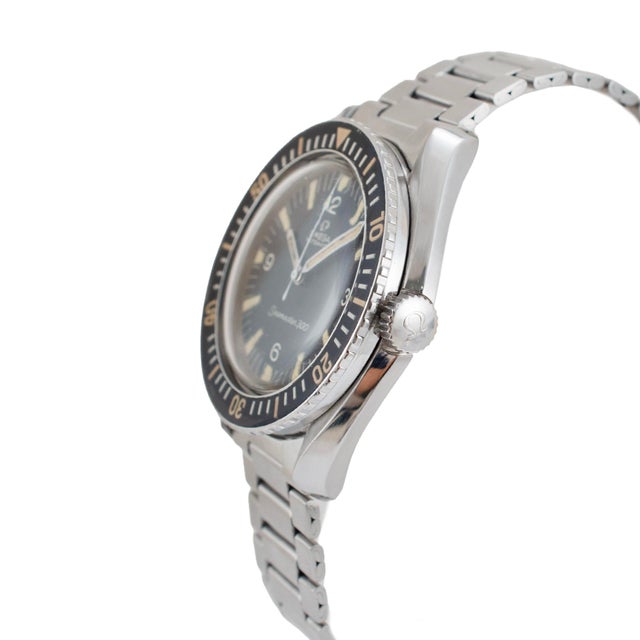 Omega Vintage 1966 Omega Seamaster 300 41mm X 48mm 165.024 Black Steel Automatic Watch For Sale - Image 4 of 10