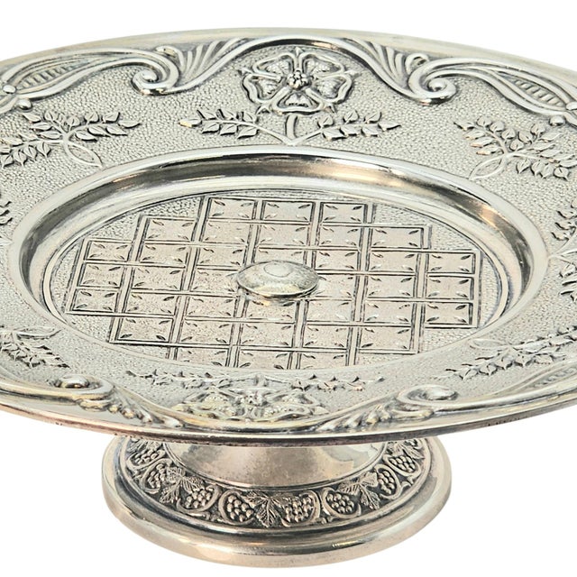 1930s English Silver-Plated Tudor Rose Pedestal Display Stands — Registered Design 7" - Set of Four For Sale - Image 12 of 18