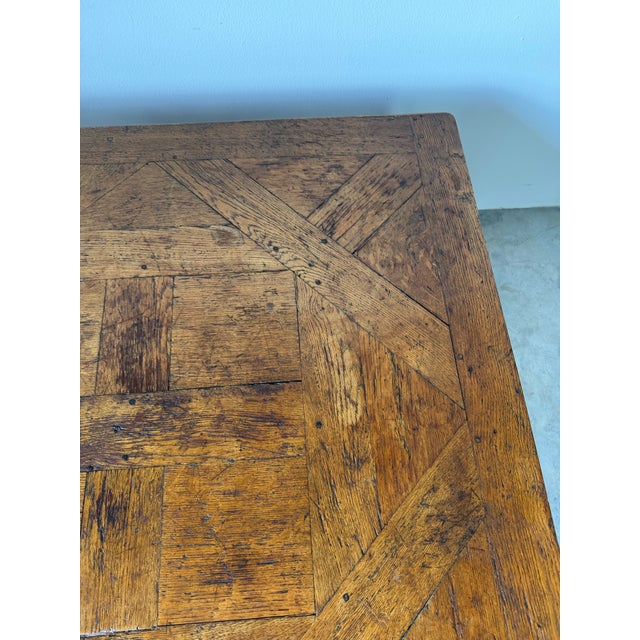 1960s French Provincial Louis XV–Style Hollywood Regency Carved Oak Parquetry Coffee Table For Sale - Image 11 of 14