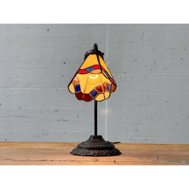 Vintage Tiffany-Style Table Lamp, 1970s For Sale - Image 4 of 17
