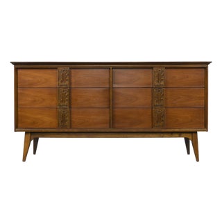 Bassett Aztec 6 Drawer Low Dresser in Mayan Walnut Finish For Sale
