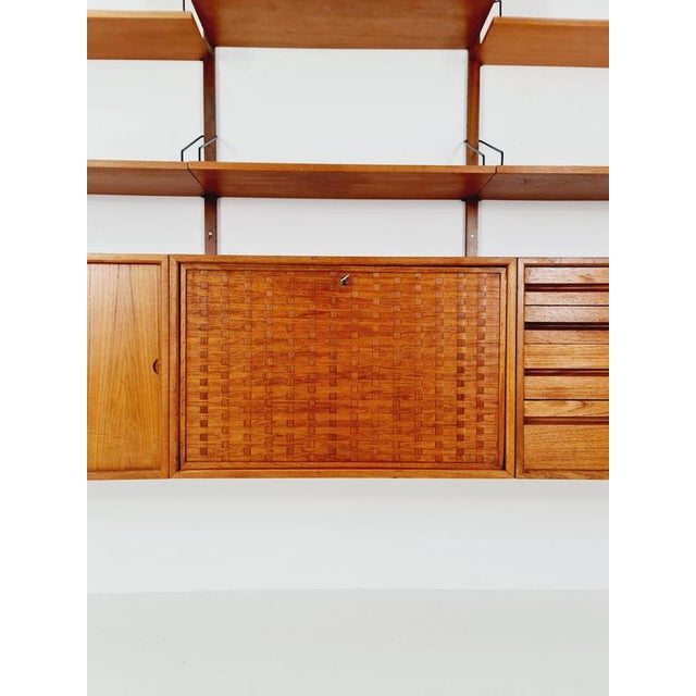Large Mid-Century Danish Teak Wall Unit with 3 Cabinets and Showcase by Poul Cadovius for Cado, Denmark, 1960s For Sale - Image 15 of 18