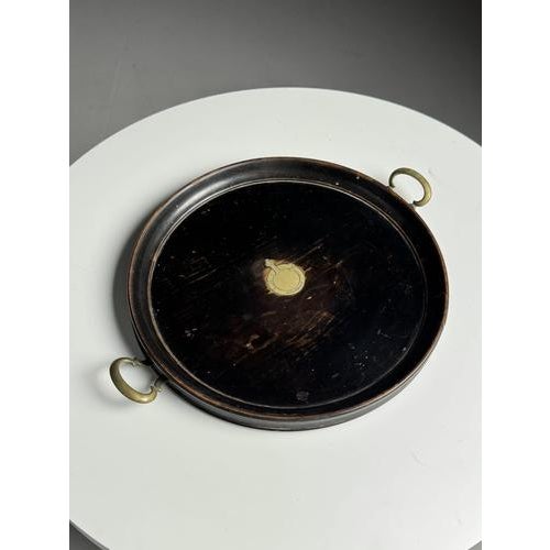 English tray. Late 19th century. Dimensions: 32ø