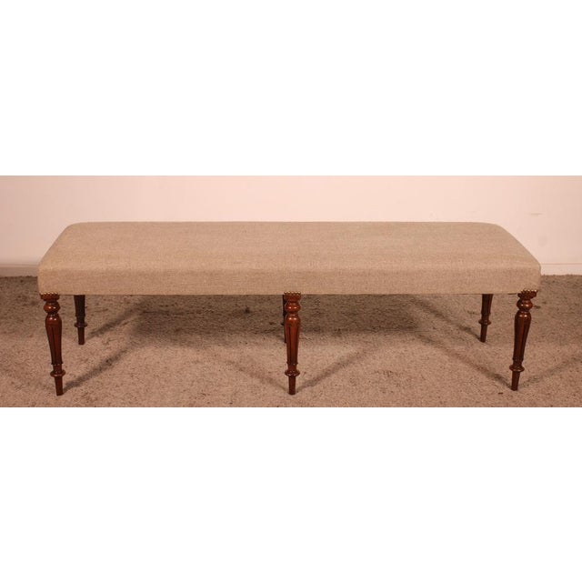 lovely large walnut bench from the 19th century from England with 6 feet Very beautiful walnut base with a beautiful,...