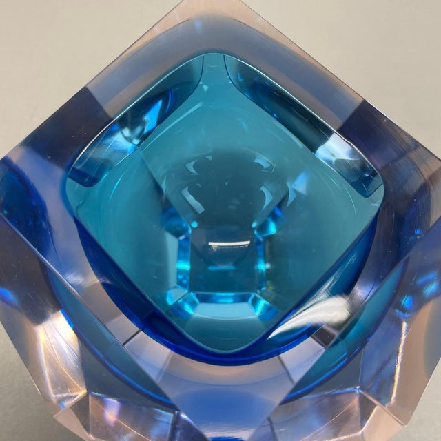 Murano Glass Faceted Diamond Sommerso Bowl from Flavio Poli, Italy, 1970s For Sale - Image 10 of 18