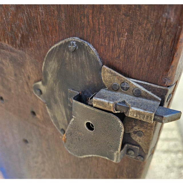 Boeren Spinde Farmer's Pantry Cupboard in Oak, 18th Century For Sale - Image 5 of 17