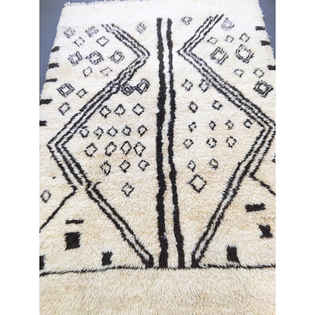 Vintage Moroccan Rug 4′4″ × 6′8″ Chairish