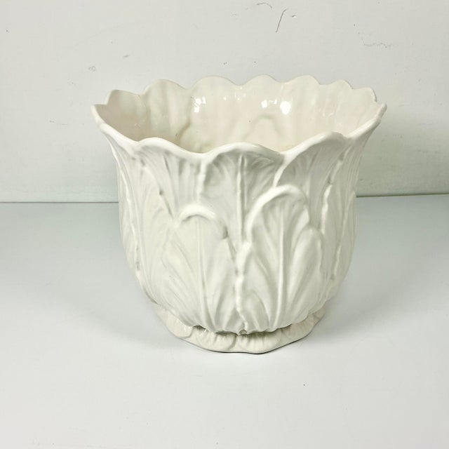 Ceramic 1970s Vintage Hollywood Regency Boho Chic Trompe L’Oeil Style Ceramic White Tulip Planter. For Sale - Image 7 of 16
