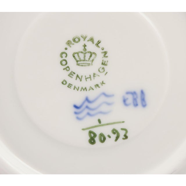 Coffee Cups with Saucers from Royal Copenhagen, 1960s, Set of 8 For Sale - Image 6 of 7