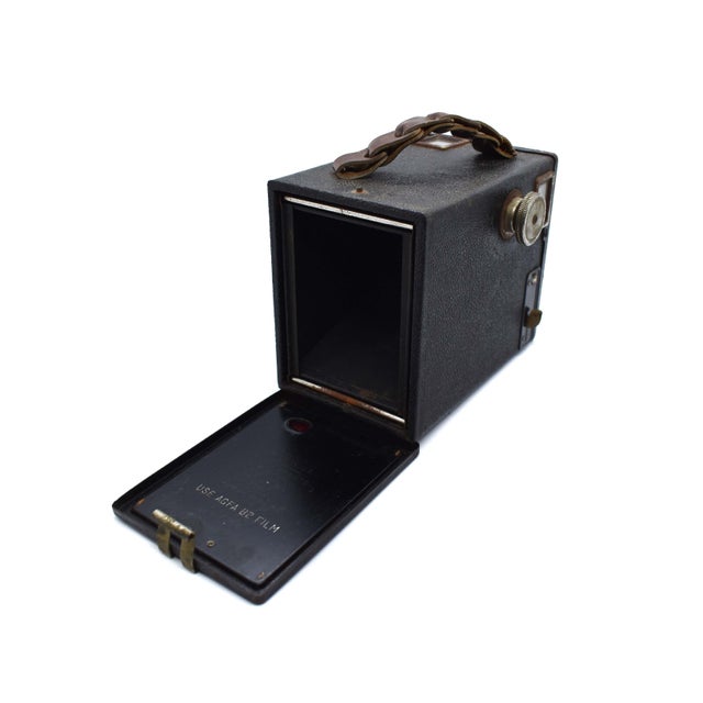 Black Antique Art Deco Agfa Ansco B2 Shur-Shot Box Camera With Braided Leather Handle For Sale - Image 8 of 8