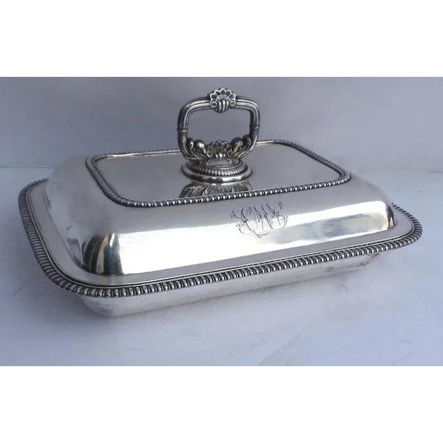 Traditional English Early Old Sheffield Plate Entree Server For Sale - Image 3 of 6