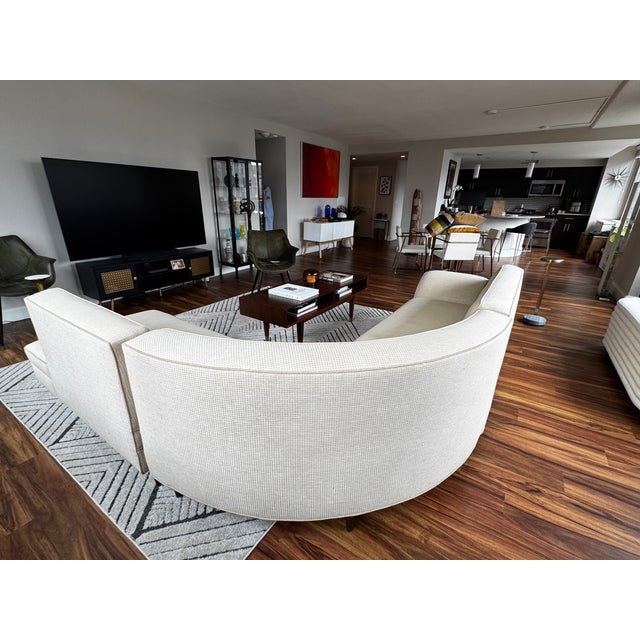 1960s 1960s Sculptural Mid-Century Curved Sectional Sofa – Reupholstered & Rare For Sale - Image 5 of 18