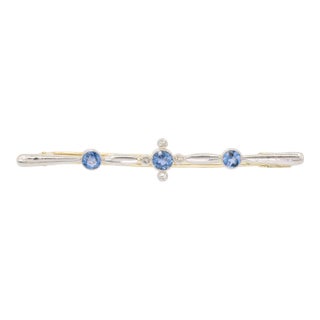 Mid 20th Century 14k (585) Yellow and White Gold Natural Sapphire and Diamond Brooch For Sale
