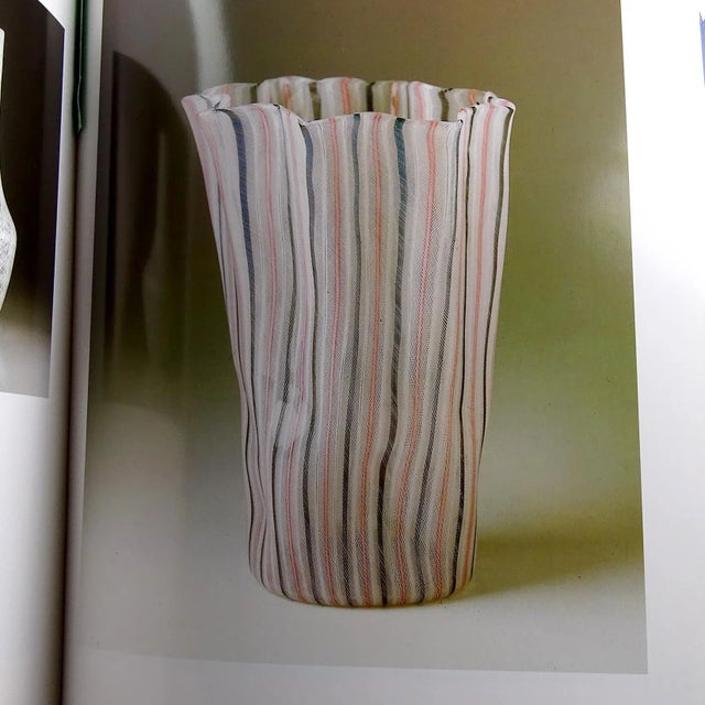 Mid 20th Century Vintage Venini Bianconi Murano Pink White Italian Art Glass Fazzoletto Handkerchief Vase Mid Century Era For Sale - Image 5 of 5