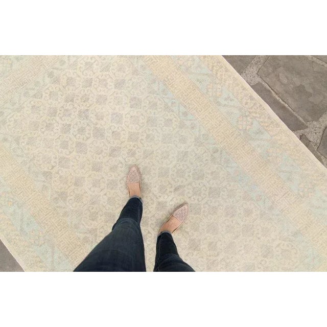 Really cool Asian-inspired design. All-over, yet medallion-based patterns with multi-pattern borders compose this rug....