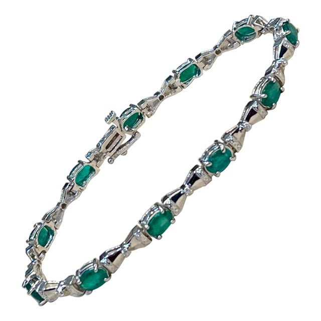 9 Carat Natural Emerald & Diamond Cocktail Tennis Bracelet 14 Karat White Gold For Sale