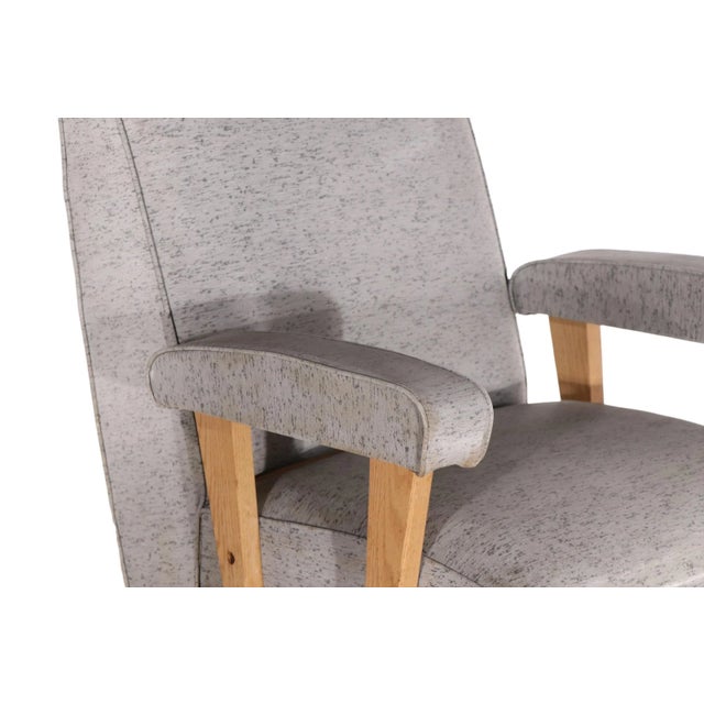 Gray Mid Century Lounge Club Chair in Original Textured Vinyl Upholstery For Sale - Image 8 of 10