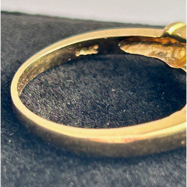 Early 21st Century Tanzanite & Diamond 14-Karat Yellow-Gold Ring For Sale - Image 5 of 9