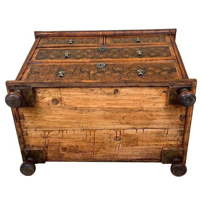 Antique William & Mary Oyster Veneered Chest of Drawers, 1690 For Sale - Image 12 of 15