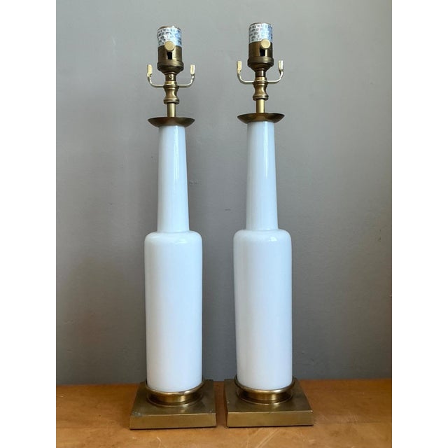 Vintage Mid-Century Modern Style White Ceramic Table Lamps For Sale - Image 11 of 16