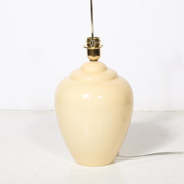 1970s Pair of Modernist Hand-Blown Murano Glass Urn Form Vellum Hue Table Lamps For Sale - Image 5 of 11