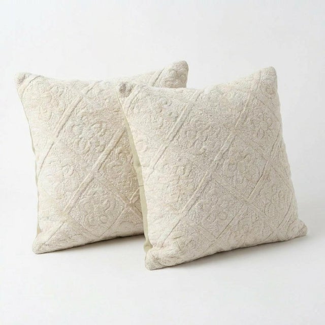 Mid-Century Modern Modern Kilim Pillow Cover 18'' X 20'' - Set of Two For Sale - Image 3 of 4