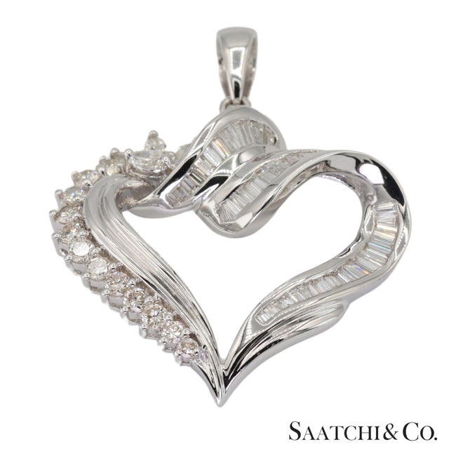 18k (750) White Gold Natural Diamond Heart Shape Pendant With Chain For Sale In New York - Image 6 of 11
