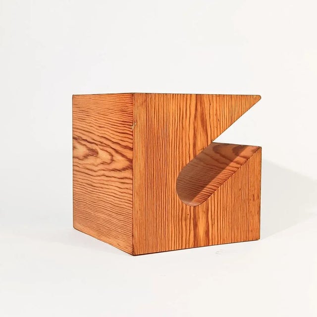 1970s Sculptural Side Table in Pine Wood, 1970s For Sale - Image 5 of 12