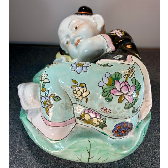 Chinese Mid 20th Century Chinese Hand Painted Porcelain Child Resting Pillow For Sale - Image 3 of 10