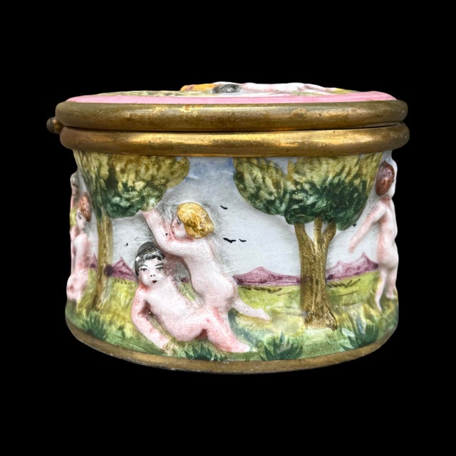 Metal Vintage Capodimonte-Style Italian Porcelain Trinket Box With High-Relied Cherubs & Gilt Accents, Marked For Sale - Image 7 of 8