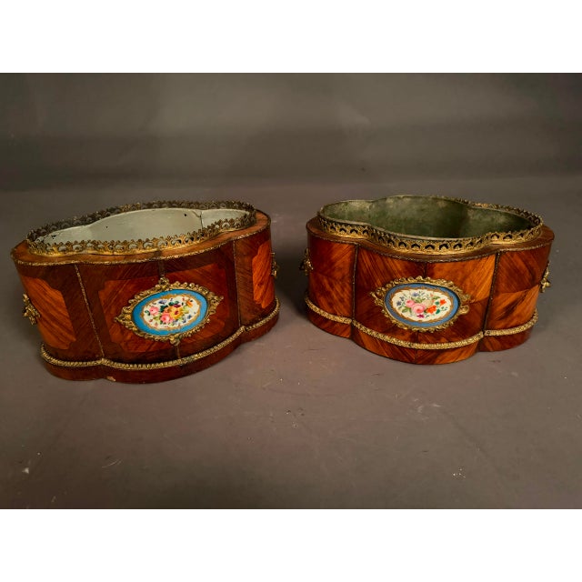 Pair of Louis XV Style French Jardinières, Circa 1890 For Sale In Indianapolis - Image 6 of 15