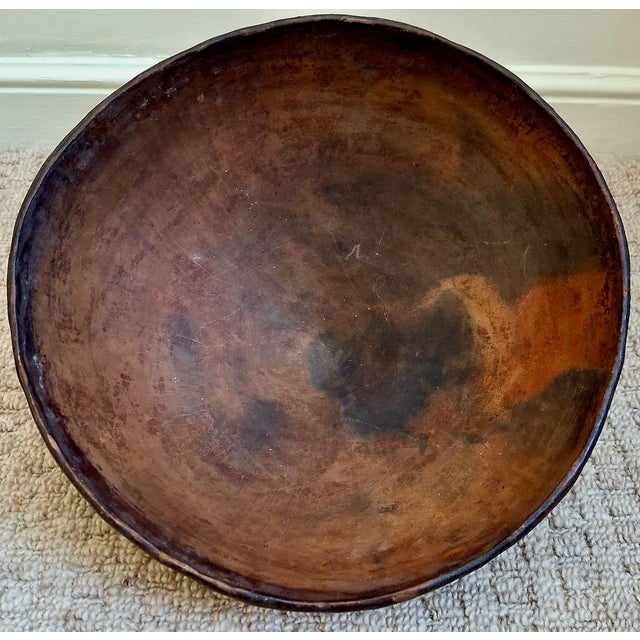 Mid 20th Century Papua New Guinea Kamana Sago Incised Ceramic Bowl For Sale - Image 5 of 7