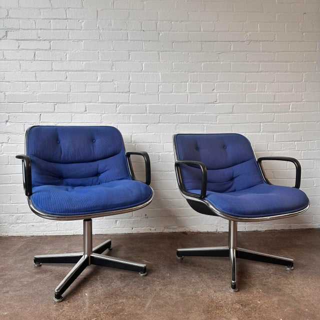 Charles Pollock for Knoll Blue Executive Swivel Chairs - a Pair For Sale - Image 13 of 13