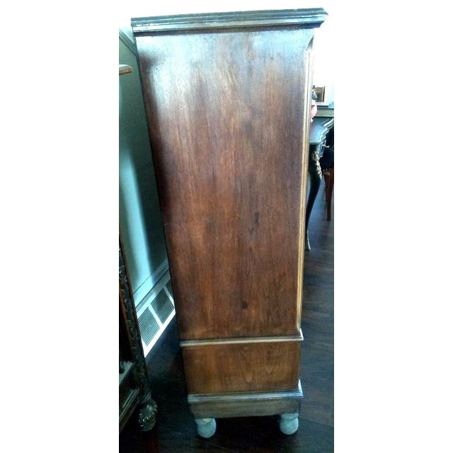 English Early 1900s Century M. Bott Furniture Co English Tudor Glass and Fretwork Door and Drawer China Cabinet For Sale - Image 3 of 11