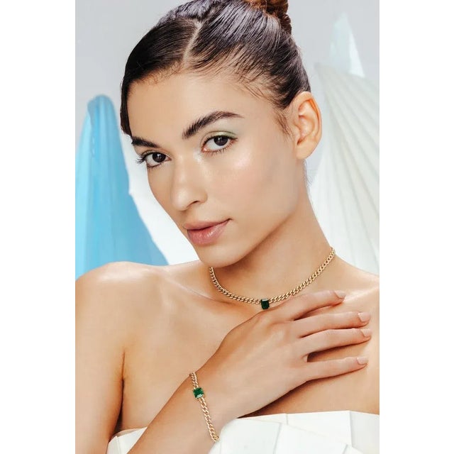 Statement 2.72ct Emerald & 2.52ct Diamond Choker Necklace in 18k Solid Gold for Women For Sale In New York - Image 6 of 14