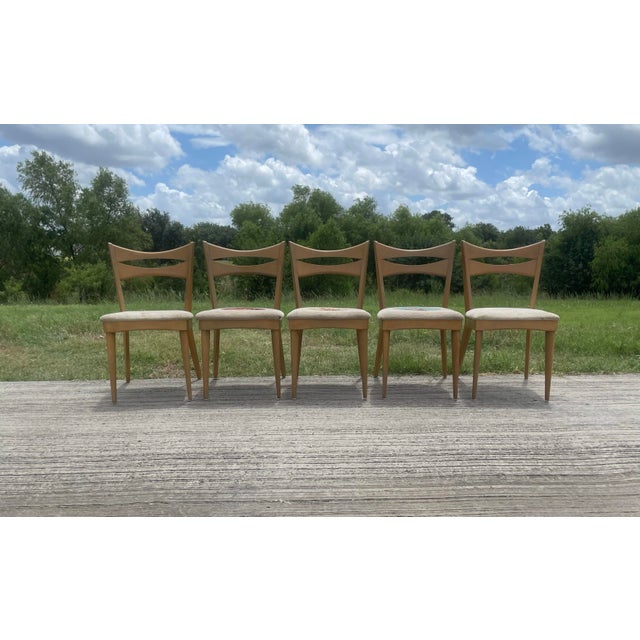 Mid-Century Modern Heywood Wakefield "Cat's Eye" Chairs - Set of 5 For Sale - Image 3 of 11