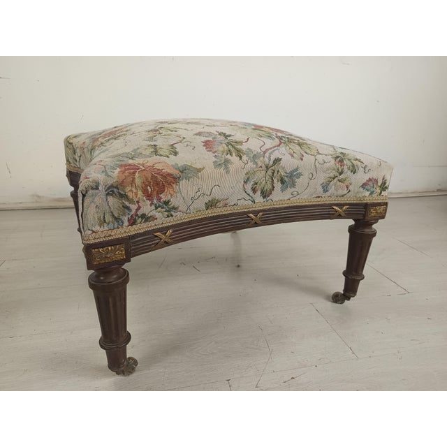 Louis XVI Ottoman in Walnut For Sale - Image 5 of 13