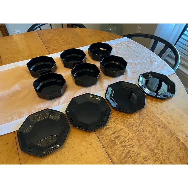 Vintage 1980’s French Arcoroc Octime Black Octagon Bowls And Plates Set. Includes 6 bowls and 4 plates. Bowls measure:...