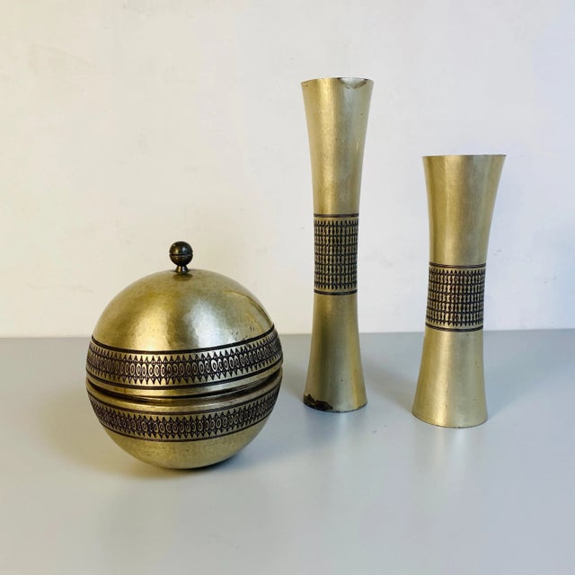 Mid-Century Italian Modern Metal Centerpieces, 1970s, Set of 3 For Sale - Image 3 of 17