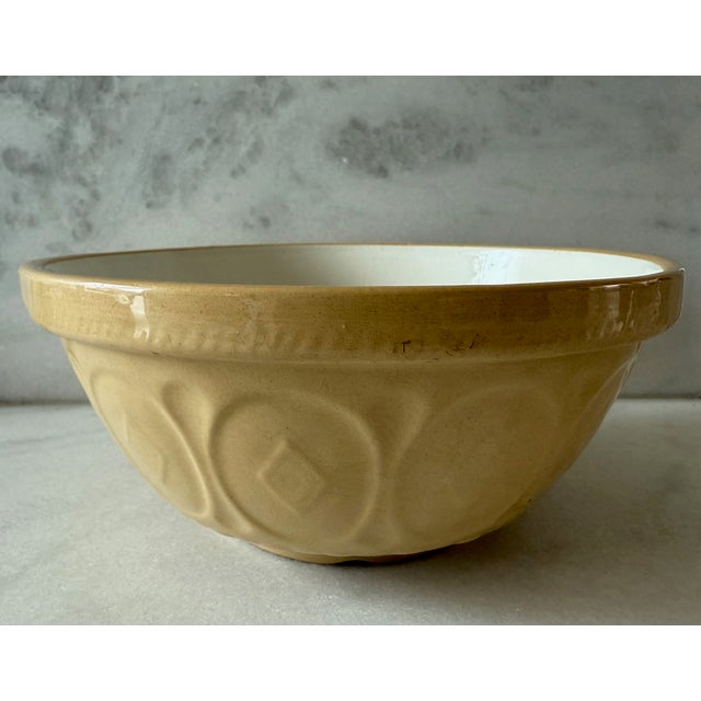 Farmhouse English Gripstand Mixing Bowl by t.g. Green For Sale - Image 3 of 13