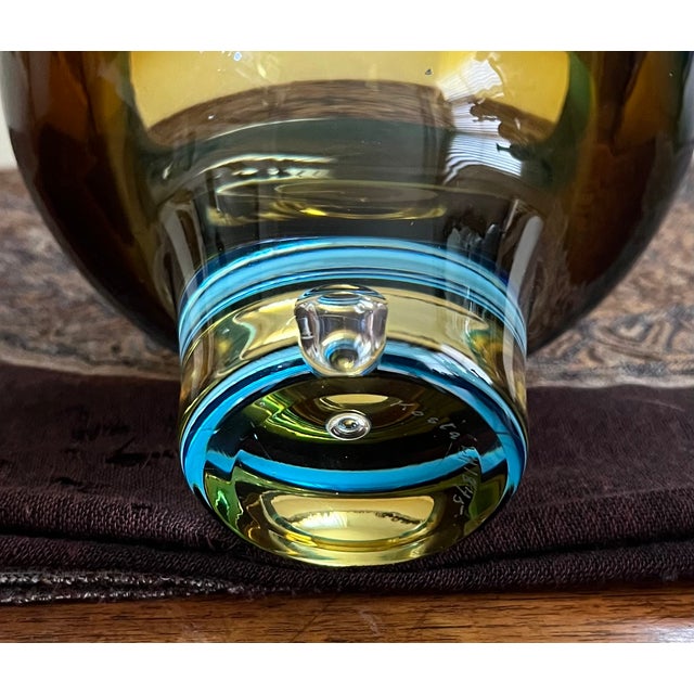 Vicke Lindstrand 1960s Kosta Sweden Sommerso Vase by Vicke Lindstrand For Sale - Image 4 of 7