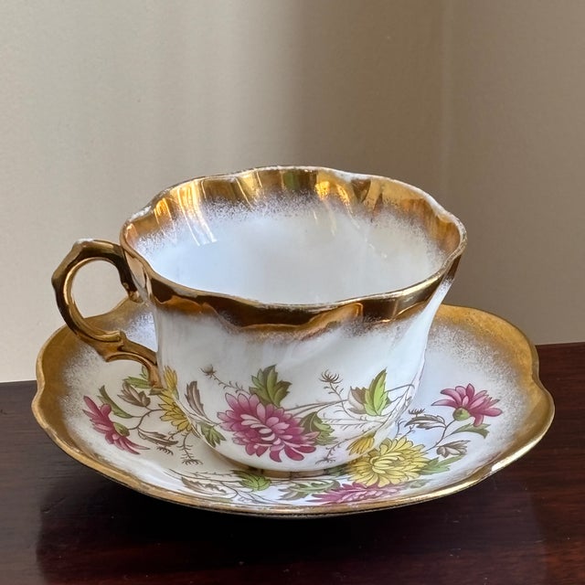 Mid-20th Century English Bone China Teacup For Sale - Image 11 of 15