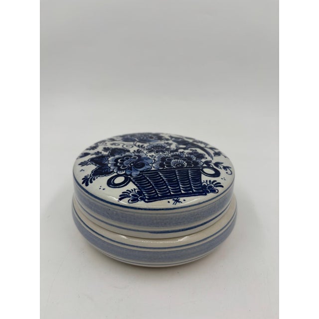 Hand-Painted Blue and White Ceramic Jar, Delft, Netherlands For Sale - Image 4 of 10