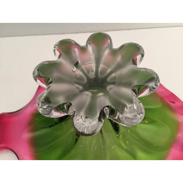 1960s Mid-Century Modern, Art Glass Pedestal Centerpiece Bowl, Leaf or Fish Shape in Pink, Green, Clear For Sale - Image 11 of 13