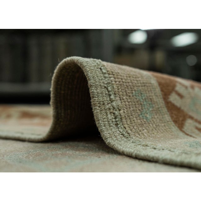 Textile Turkish Vintage Rug 4'7" x 7'11" #20841 For Sale - Image 7 of 8