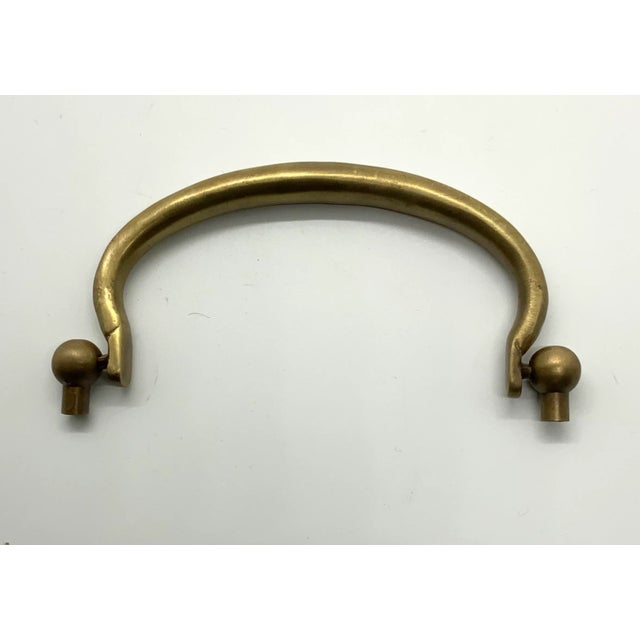 Henredon Pull Antique Brass made of Metal.