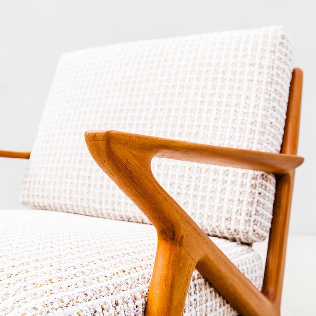 1960s Original Teak Z Chair by Poul Jensen for Selig, Danish Mid Century Modern For Sale In Los Angeles - Image 6 of 16