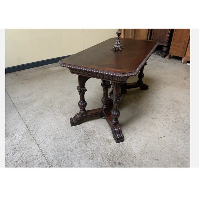 Antique Table in Walnut, 1880 For Sale - Image 4 of 11