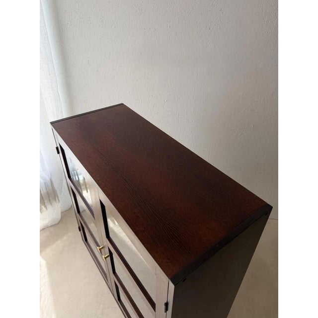 Mid-Century Display Cabinet in Dark Wood and Glass For Sale - Image 5 of 12